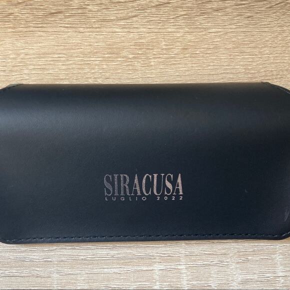 new D&G x Persol Black Frame Sunglasses Unisex Never Worn - Picture 9 of 9